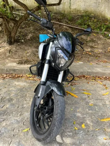 Moto Bajaj Dominar 250