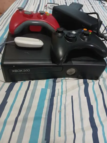 Xbox 360 desbloqueado com vários jogos gta 5 , pes 2026 , calf duty Black ops 2 ,mtk