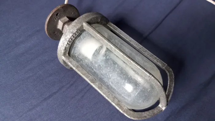 Arandela Luminária Vintage WETZEL - Original Alumínio