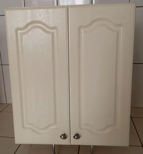 Armário de cozinha aéreo,2 portas- Alt.0,81-Larg.0,70-Prof.0,31