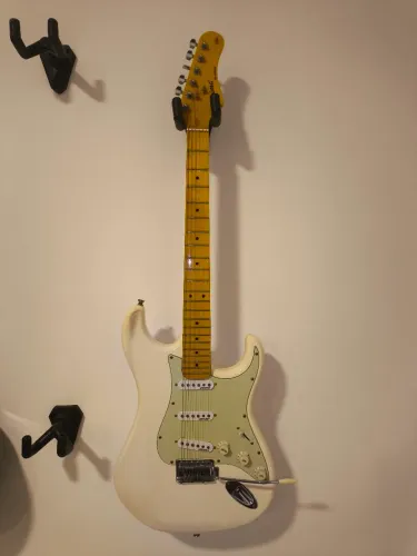 Guitarra Tagima T530 - Captadores Wilkinson