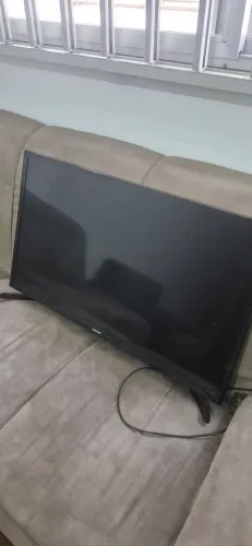 Televisão Samsung 32" LED HD (Modelo UN32J4000) - Ótimo Estado!