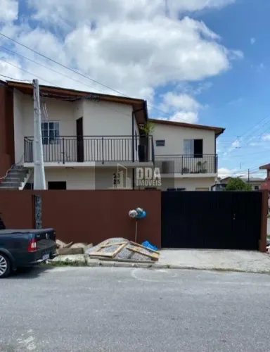 móvel com 3 casas e 1 kitnet no Bairro Serraria, São José.