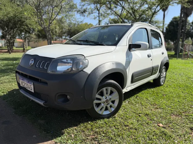 Fiat Uno WAY Celeb. 1.0 EVO Fire Flex 8V 5P 2011