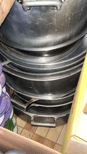Panelas de alumínio batidos