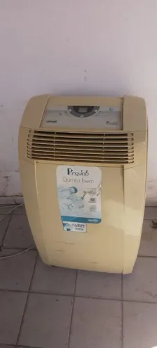 Ar- ccondicionado portátil, funcionando tudo certinho. APENAS 500 REAIS