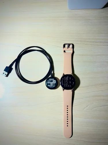 Samsung Galaxy Watch 4 Rose 40mm sem detalhes