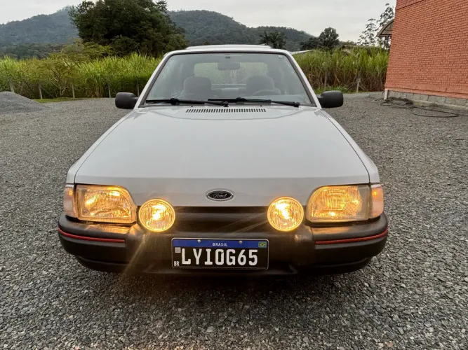 Ford Escort XR3 1.8 / 1.6 Beneton/form./laser 1988