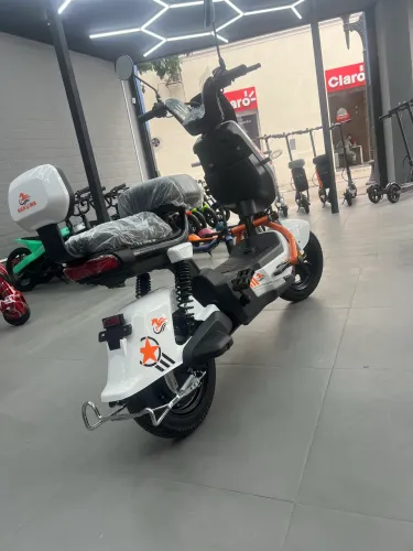 Scooter elétrica Wan Lima z3