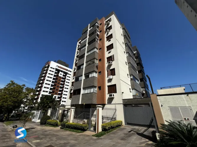 Apartamento de 2 quartos, suíte, sacada com churrasqueira e 2 vagas lado a lado