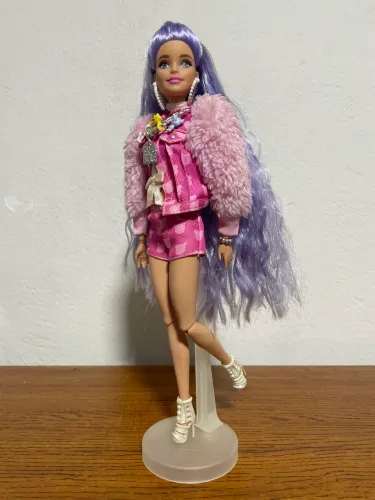 Barbie extra