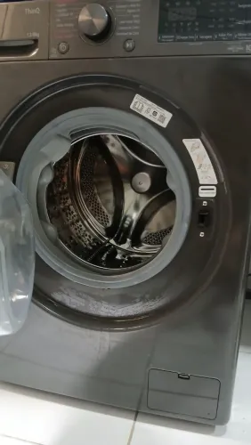 Vendo máquina LG ThinQ em perfeito estado de funcionamento e conservação