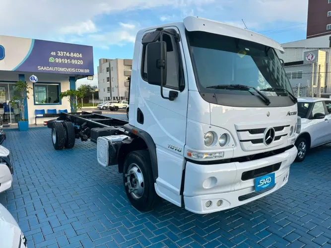 ACCELO 1016 2P (DIESEL) (E5) BRANCA 2020/2020