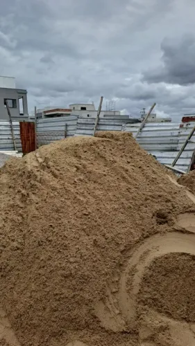 Areia Grossa/Arisco//Aterros/Brita/Pó de Pedra