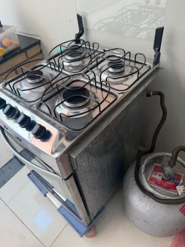 Fogão Brastemp 4 bocas usado