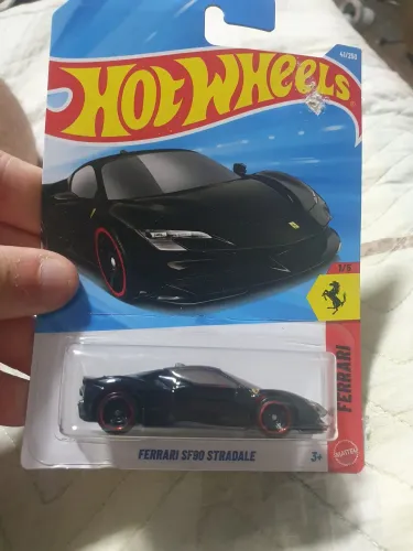 FERRARI HOT WHEELS