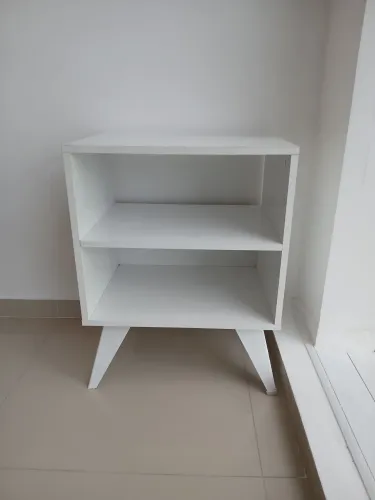 Móvel para sala, escritório, quarto.