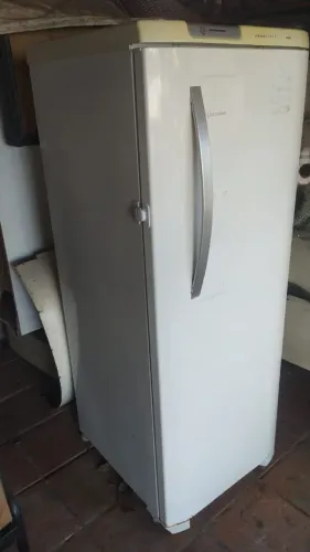 Geladeira Electrolux Frost Free 323L Branca - Excelente Estado!