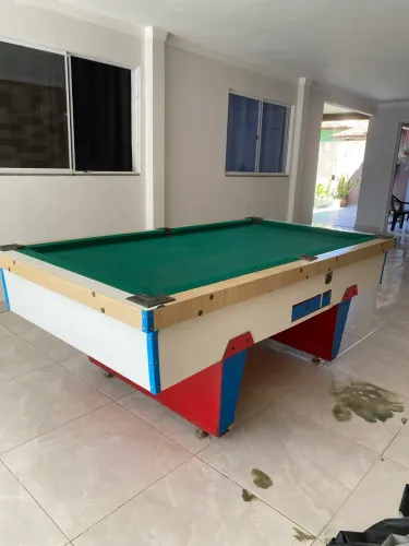 Vendo sinuca + taqueira 