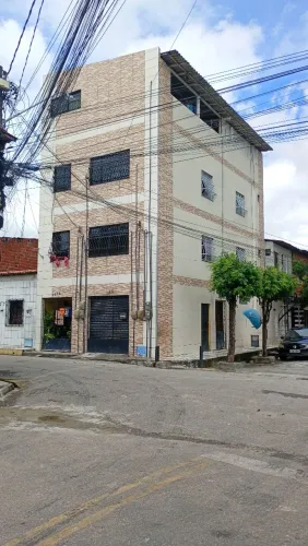 Atenção investidores, motivo de viagem vend um prédio na barra do Ceará, valor 500,000,00
