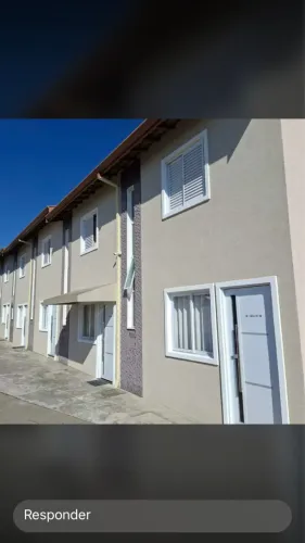 Casa linda em condomínio Jacareí