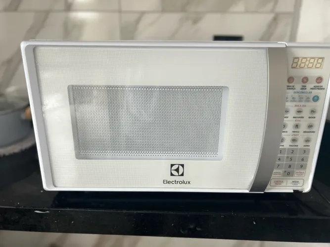 Microondas Eletrolux 21L 220V ACEITO OFERTA