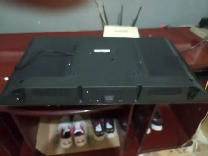 TV PHILCO TELA DANIFICADA