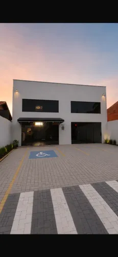 Salão comercial região Damha