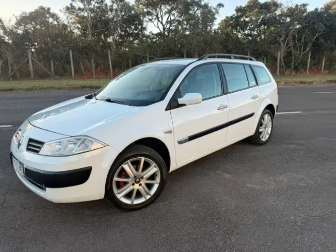 Renault Megane Grand Tour Dynam. Hi-flex 1.6 16V 2012