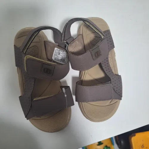 Sandália infantil confortável