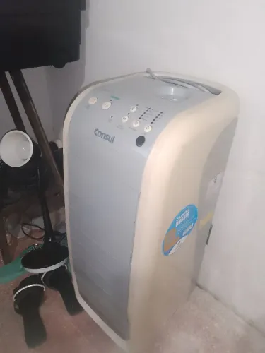 Vendese um climatizador