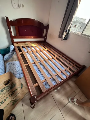 Vendo bicama madeira maciça 600