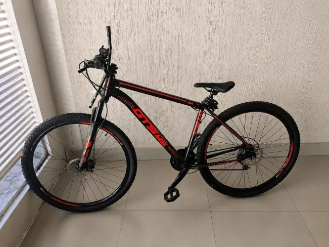 Bicicleta Aro 29 Excelente estado com NF-e