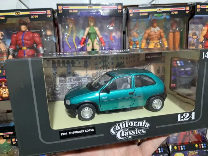 Miniatura 1994 Chevrolet Corsa Wind Verde Claro California Classics Metal 1:24 Lacrado