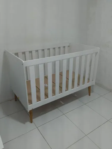 Berço americano com colchão impermeável