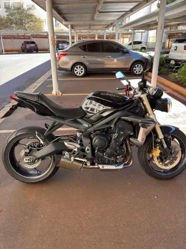 Street Triple 675 2014 (pegar e andar)