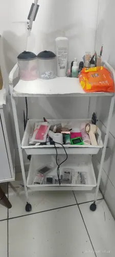 Carrinho auxiliar ( salão de beleza)