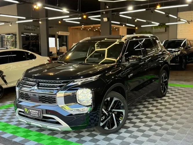 Mitsubishi Outlander Signature 2.4 4X4 AUT (híb) 2026