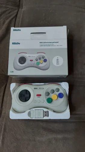 Controle estilo mega drive/genesis 6 botões 8bitdo para Switch, Mega Drive Mini e PC
