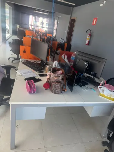 Mesa, ponto de atendimento para call center