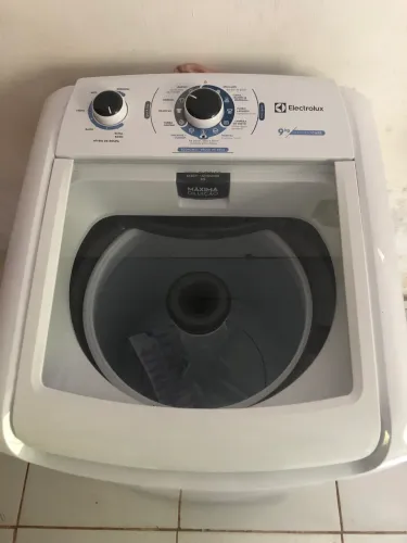 MÁQUINA ELECTROLUX 9kg