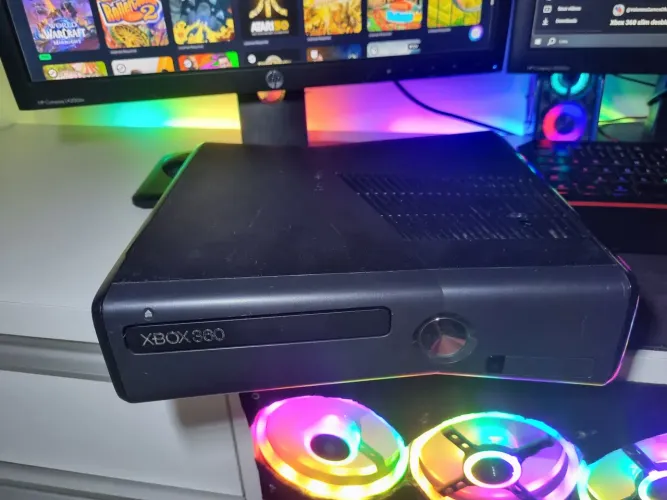 Xbox 360 S (Luz vermelha)