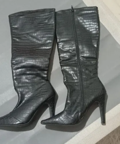 Bota feminina cano alto