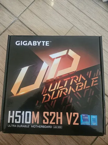 Kit Gamer i3 10100 + Gigabyte H510M S2H V2 + Cooler Original Intel