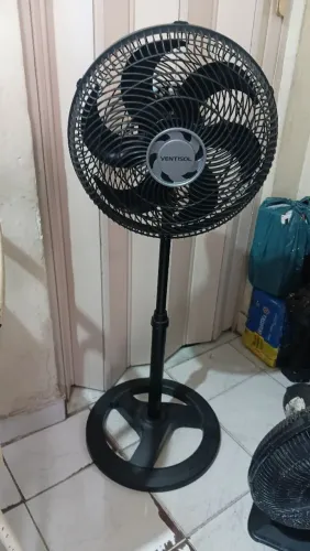 Vende se ventilador de 30cm TRIPÉ