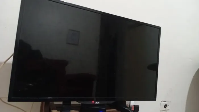 Tv Aoc 32 polegadas ( Não é smart ) 