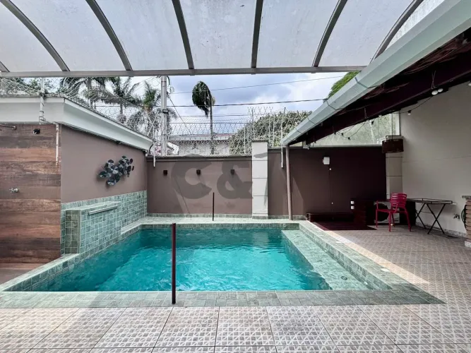 Casa de Condomínio - 5 Dormitórios (3 Suítes) à Venda no Alto da Boa Vista - São Paulo/SP
