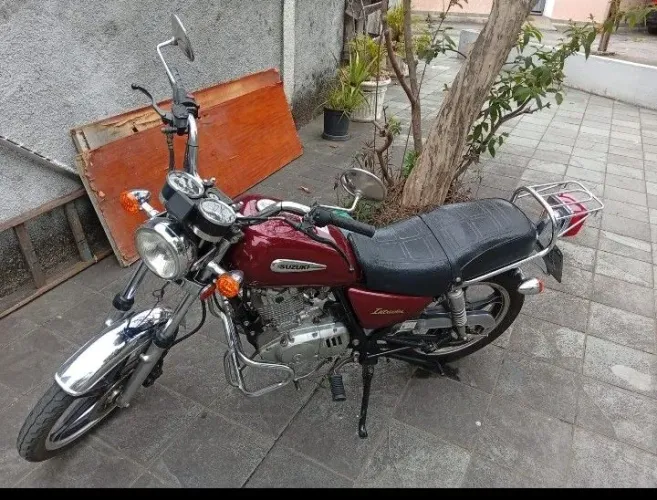 Suzuki intruder 2007 125cc