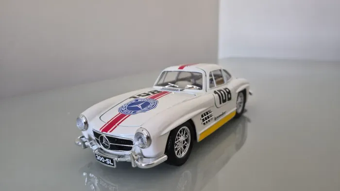 Mercedes-Benz 300S SL (1954) 1:24 Bburago Italy