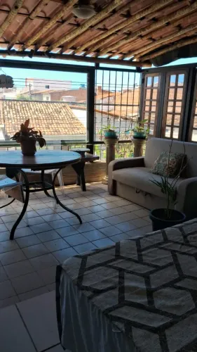 Aluga-se 1º Andar Mobiliado Pajuçara (2 Quartos, 1c/Suíte, Sala, Cozinha, Varanda, Á. de S